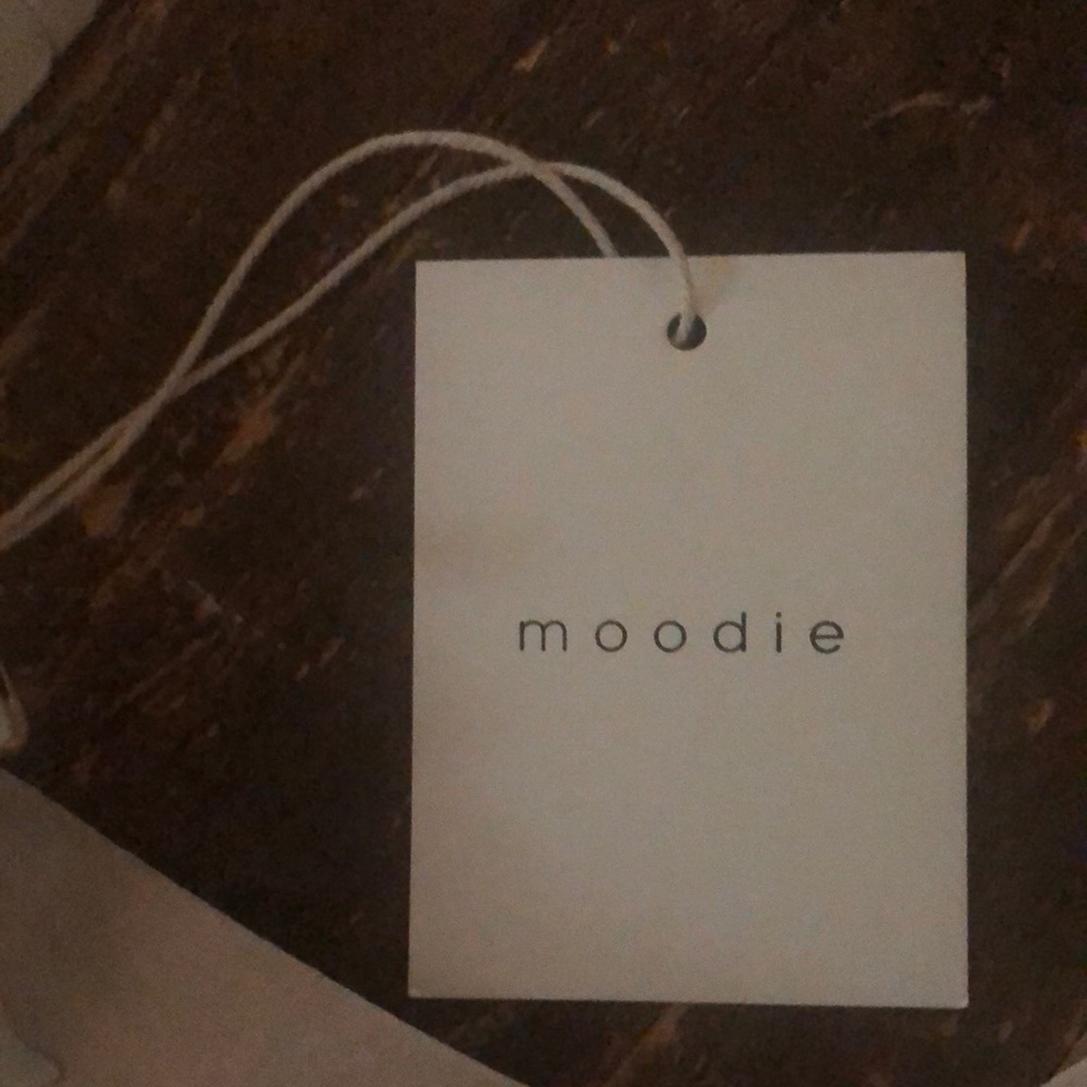 NWT Moodie yellow and cream dress MIDI